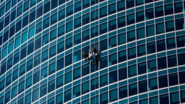 High rise window washers make a good wage