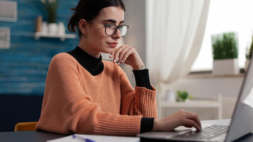 Freelancer makes sure she gets paid for working from home