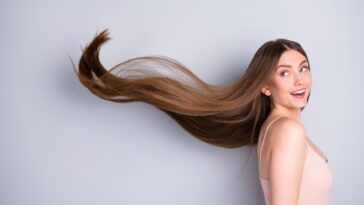 woman with long healthy hair